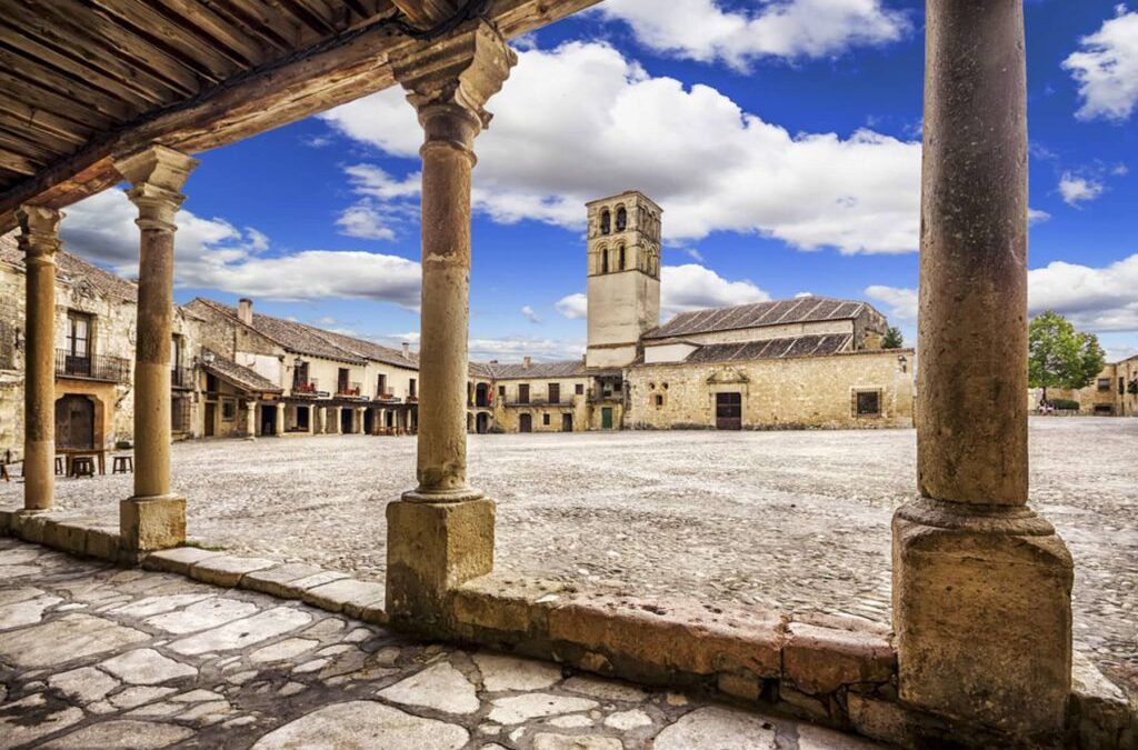 Descubre Pedraza en otoño e Invierno: Historia y Tranquilidad a un Paso de San Benito la casa de mis abuelos